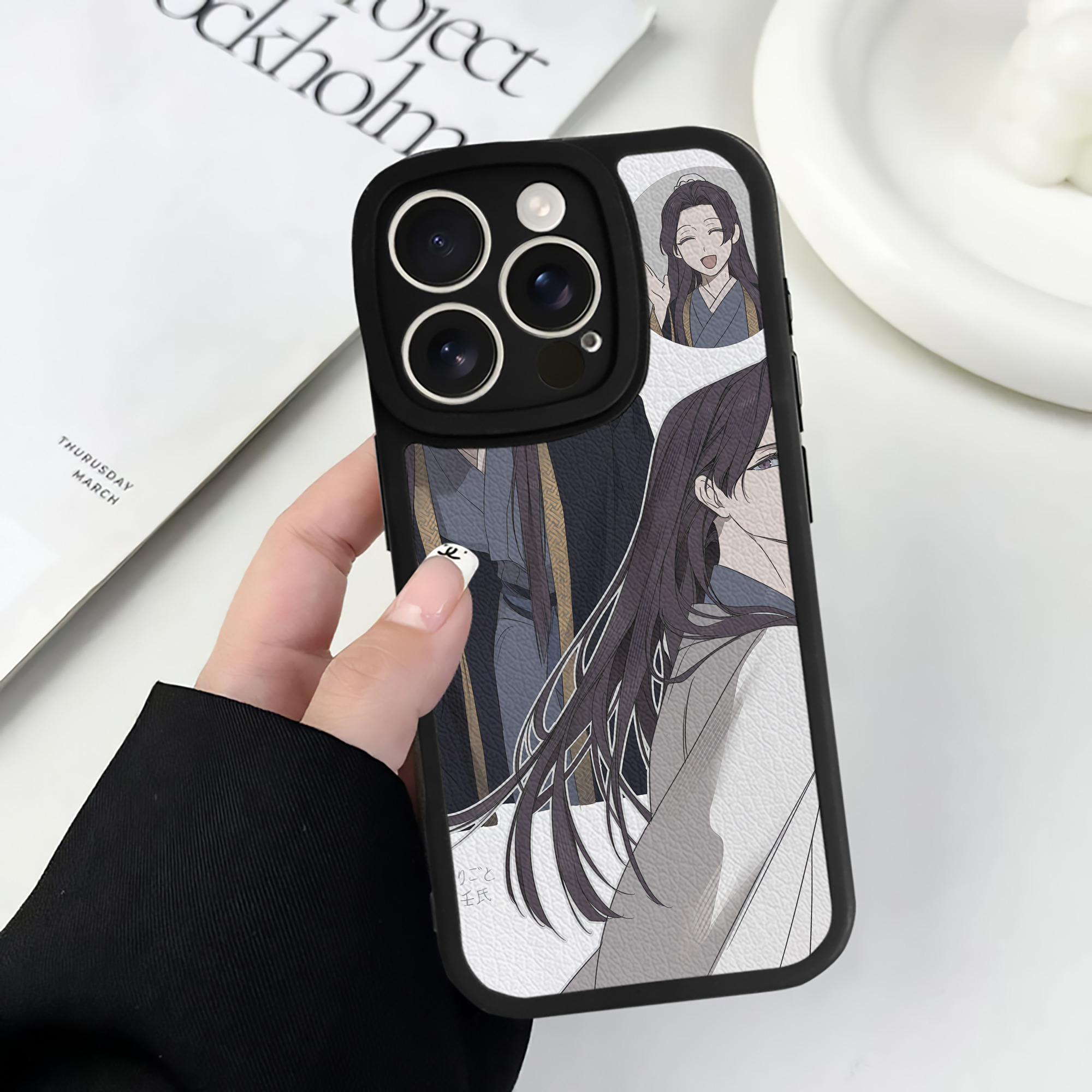 （画像用） 薬屋のひとりごと The Apothecary Diaries 【iPhone 16シリーズ対応】シリコンスマホケース（レザー調） 材質：シリコン